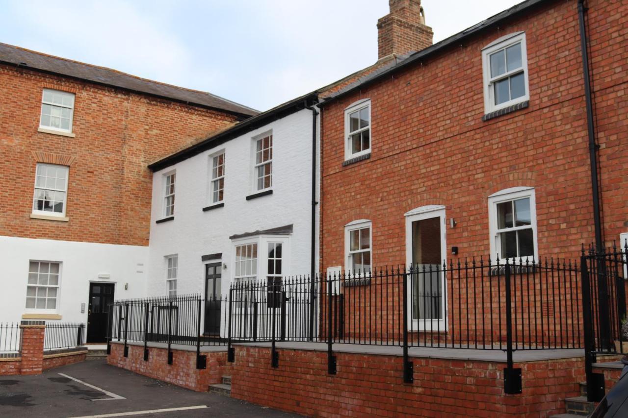 Canal View Cottage With Log Fire & Parking Blisworth Extérieur photo